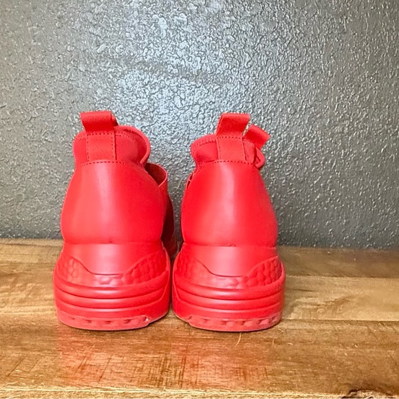 Steve Madden Bold Red Men's Sneakers - Picture 2 of 4